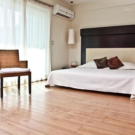 El Punto Boutique Hotel & Beach Club (Adults Only) Плая дел Кармен Екстериор снимка