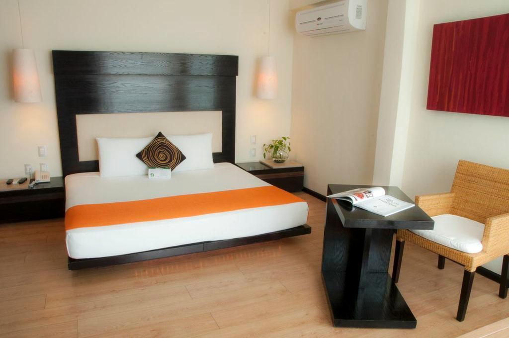 El Punto Boutique Hotel & Beach Club (Adults Only) Плая дел Кармен Екстериор снимка