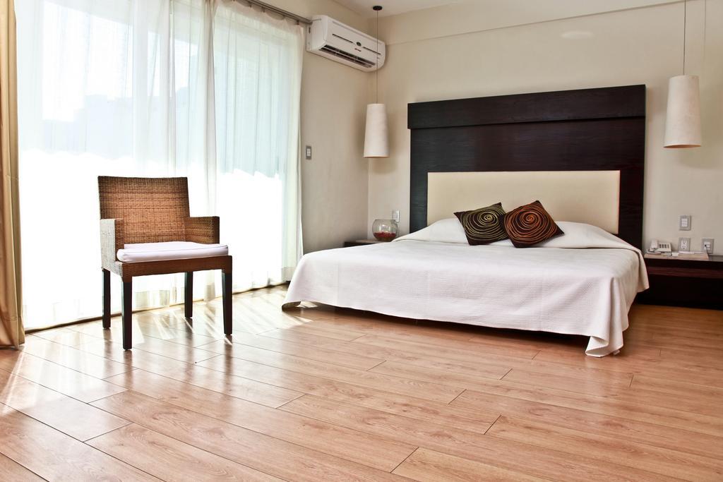 El Punto Boutique Hotel & Beach Club (Adults Only) Плая дел Кармен Екстериор снимка