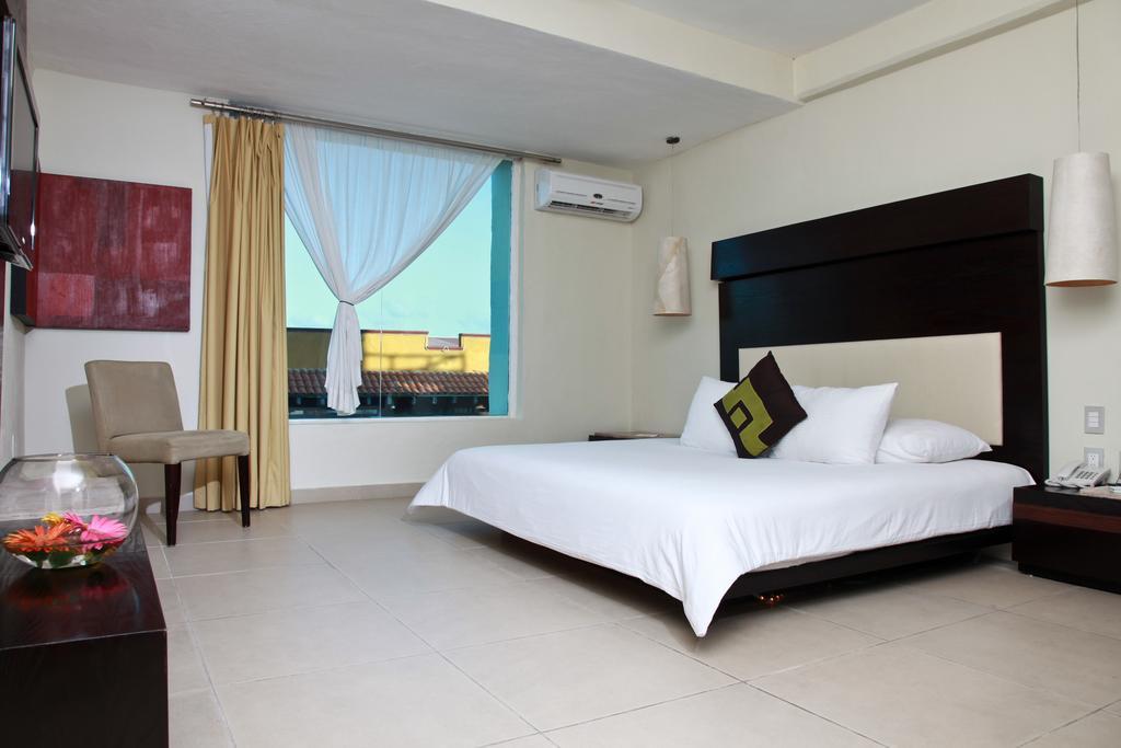 El Punto Boutique Hotel & Beach Club (Adults Only) Плая дел Кармен Екстериор снимка
