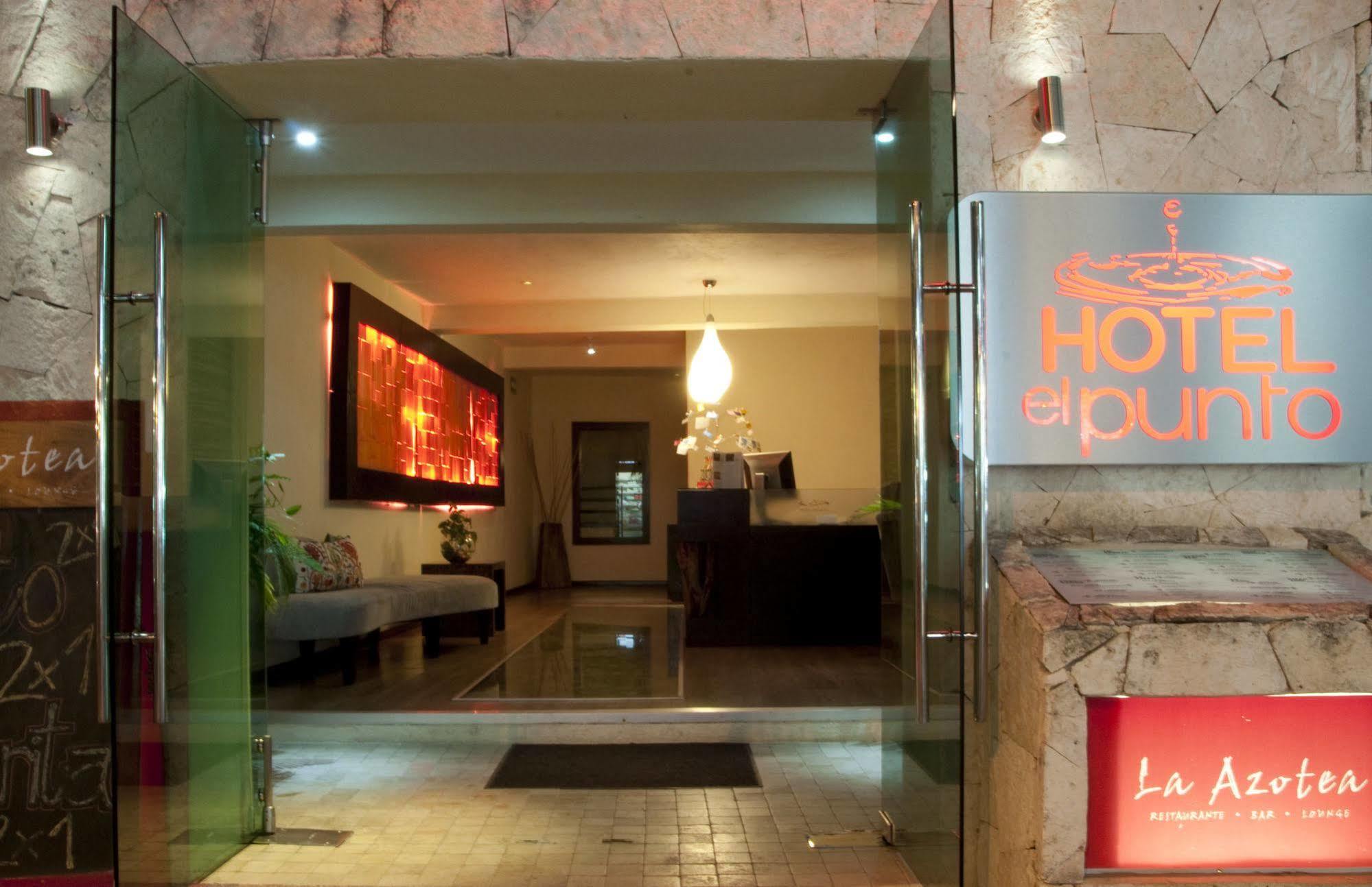 El Punto Boutique Hotel & Beach Club (Adults Only) Плая дел Кармен Екстериор снимка