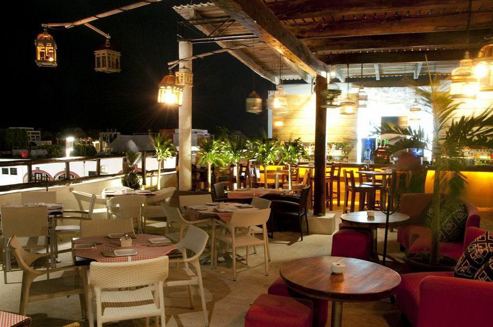 El Punto Boutique Hotel & Beach Club (Adults Only) Плая дел Кармен Екстериор снимка